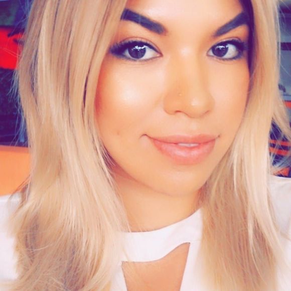 Meet your Posher, Ruth - Picture 1 of 1